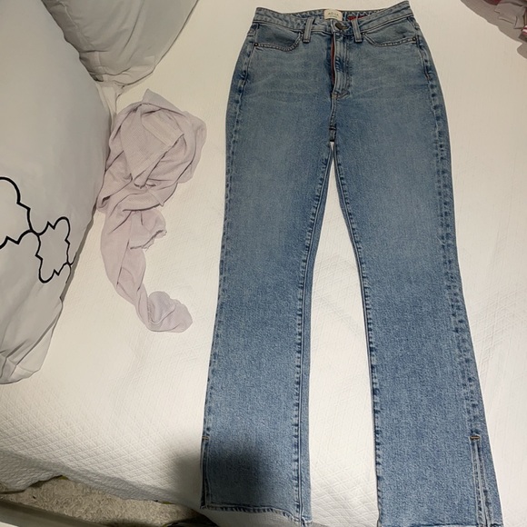 Alice & Olivia Jeans with side slit size 25 - Picture 4 of 7